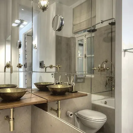 Arsenal Apartment *