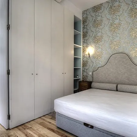Arsenal Apartment